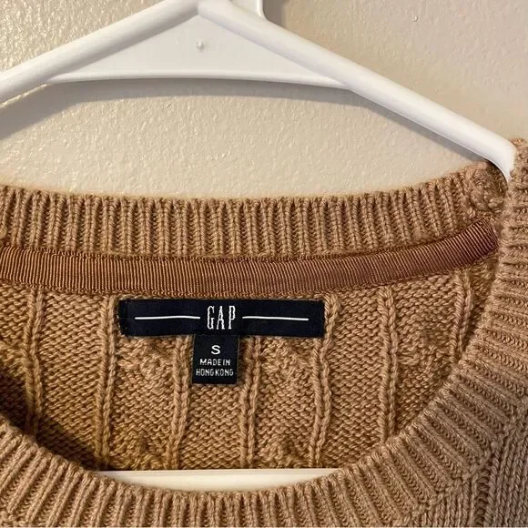 GAP Camel Cable Knit Sweater - Picture 2 of 4